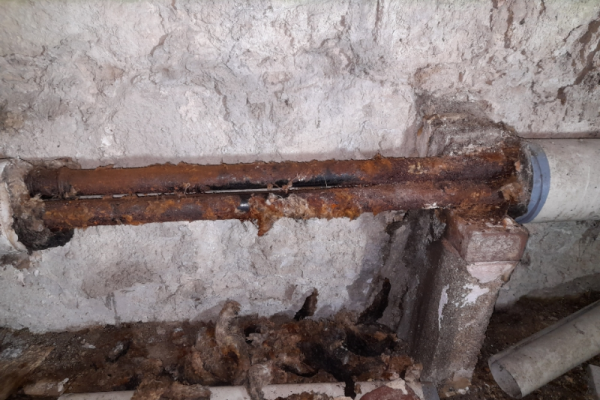 Réparation tuyaux chauffage en acier